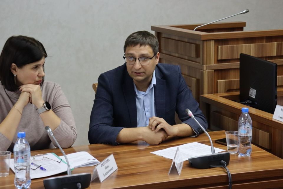 Круглый стол в АКЗС