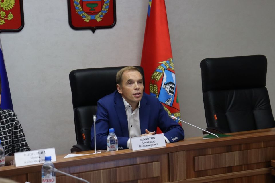 Круглый стол в АКЗС