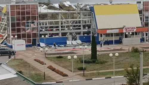 Трое человек погибли при обстреле Белгородской области. Под завалами ищут людей. Фото