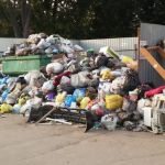 Утопаем в мусоре: жители Заринска недовольны работой нового регоператора