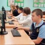 Депутаты и общественники провели комплексную проверку барнаульской школы