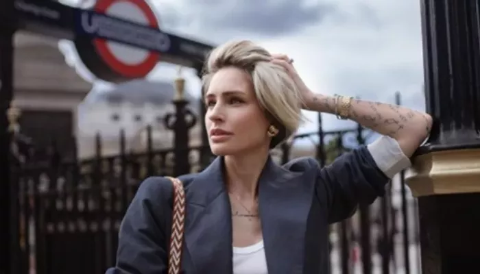У жены главного тренера Зенита украли люксовые часы Cartier