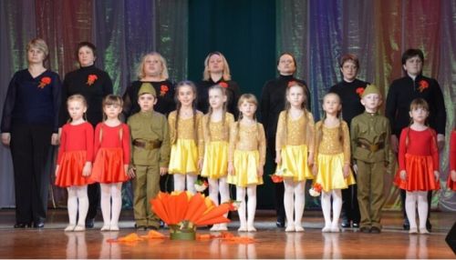 Детсадовцы, школьники и студенты исполнили песни о войне на конкурсе в Барнауле