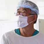 Сердце, отданное детям: легенда алтайской хирургии Юрий Тен о Родине, работе и семье