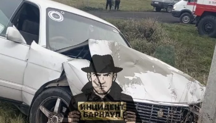 Жесткое ДТП между Ладой и Toyota произошло в Мамонтово