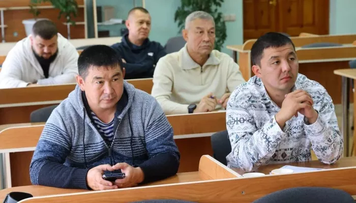 Участники кадровой программы Герои Алтая изучают основы госуправления