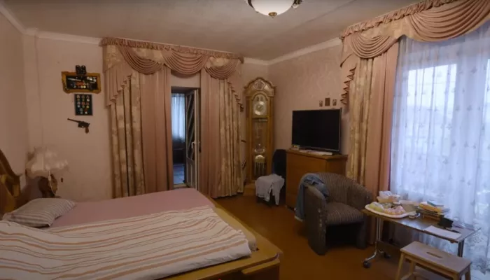 Вдова Михаила Круга впервые за 10 лет показала дом, где смертельно ранили артиста