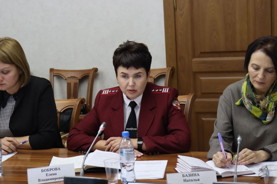 Круглый стол в АКЗС Круглый стол в АКЗС