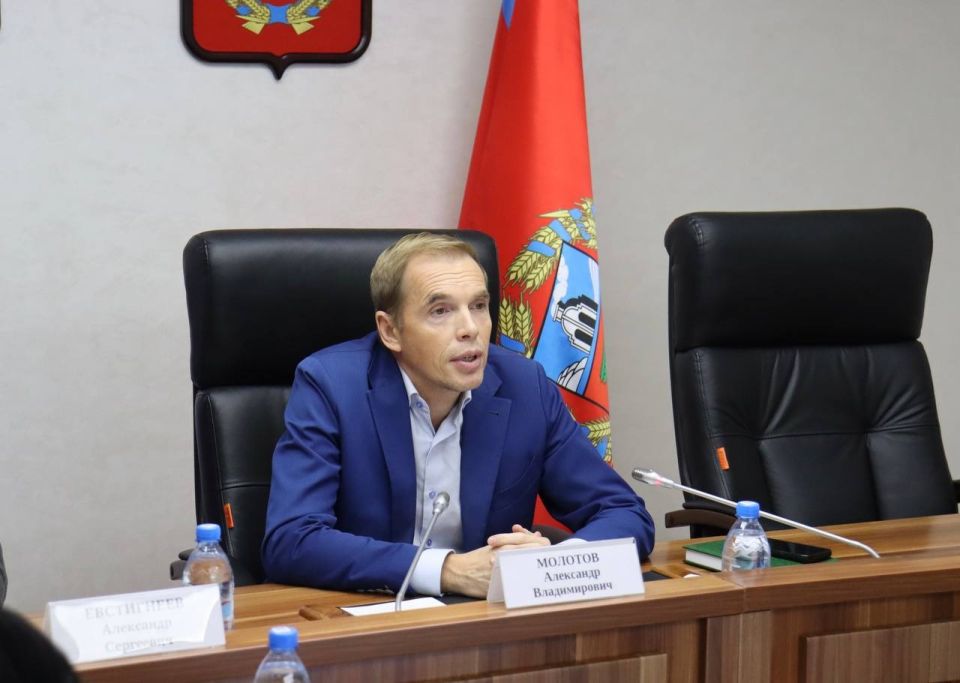 Круглый стол в АКЗС Круглый стол в АКЗС