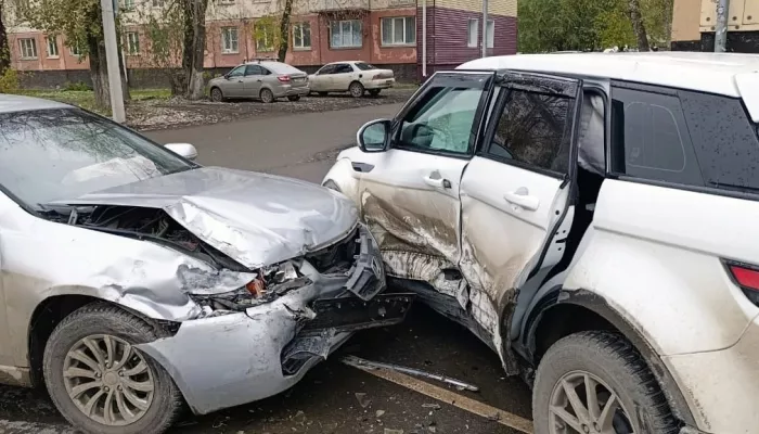 Шестилетний мальчик пострадал в ДТП с двумя иномарками в Горно-Алтайске