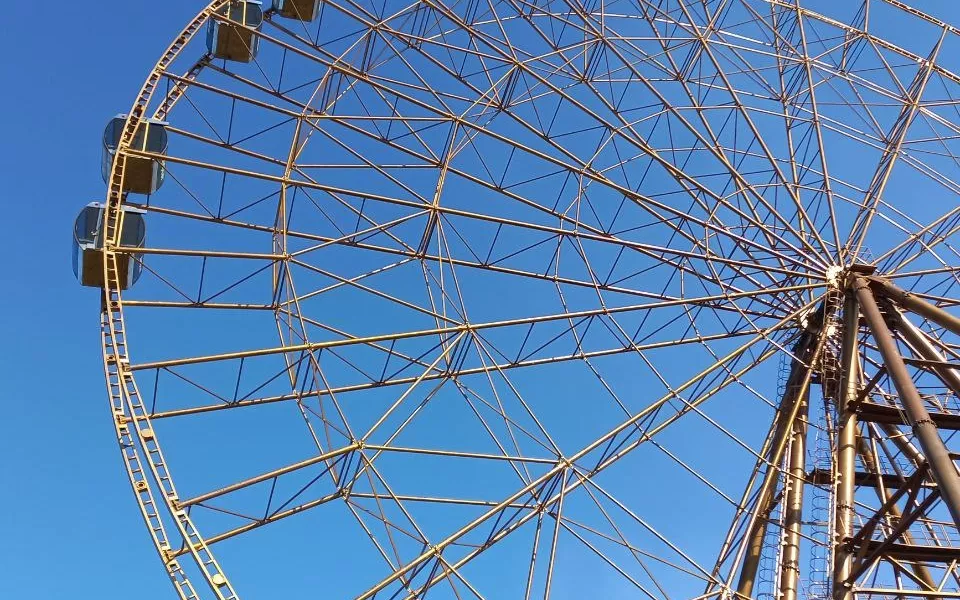 Названа дата открытия 57-метрового колеса обозрения в барнаульском Арлекино