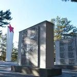 В Барнауле отремонтировали Памятник воинам, погибшим от ран в годы ВОВ. Фото