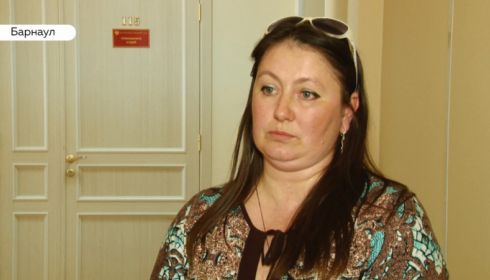 СМИ узнали подробности дела о продаже квартиры многодетной матери в Барнауле