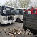 В Горно-Алтайске водитель маршрутки устроил массовое ДТП: два человека пострадали