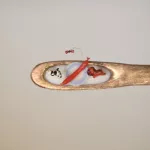 Мастер миниатюр создал сцену из советского мультика в игольном ушке. Милые фото