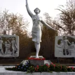 Именем героически погибшей бортпроводницы просят назвать улицу в Барнауле