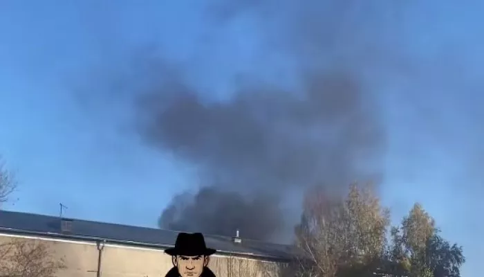 Два пожара рядом с образовательными учреждениями вспыхнули в Барнауле 