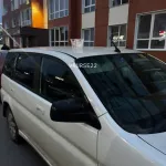 Портит вещи и угрожает облить кислотой: жительница Барнаула пожаловалась на сталкера