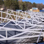 Ребра крыши и асфальт: как в Барнауле готовятся к запуску долгожданной развязки