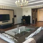 Двухуровневую квартиру с дизайнерским ремонтом продают за 32 млн в Барнауле. Фото