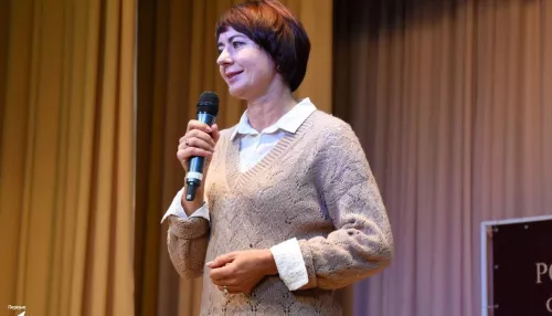 Депутаты приняли отставку выгоревшей на работе главы Ребрихинского района