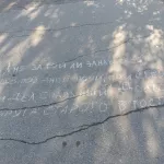 В Барнауле стихи появились на асфальте в месте, где установят памятник Достоевскому