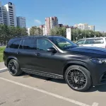 Mercedes с двигателем в 612 лошадей продают за 25 млн рублей в Барнауле. Фото