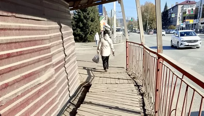 Временная стройка в центре Горно-Алтайска годами докучает местным жителям