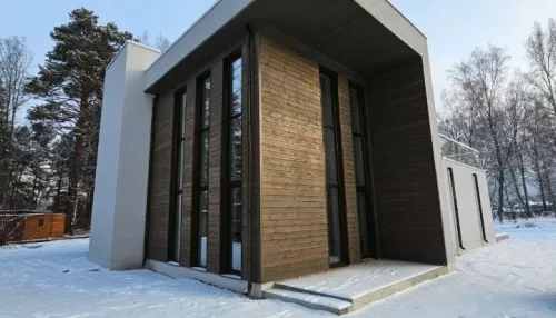 Сейсмоустойчивый коттедж продают за 95 млн рублей в Республике Алтай. Фото