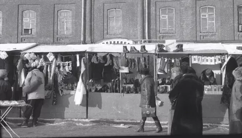 От БУМа до палаток: какими были магазины, базары и киоски в прошлом веке. Фотохроника