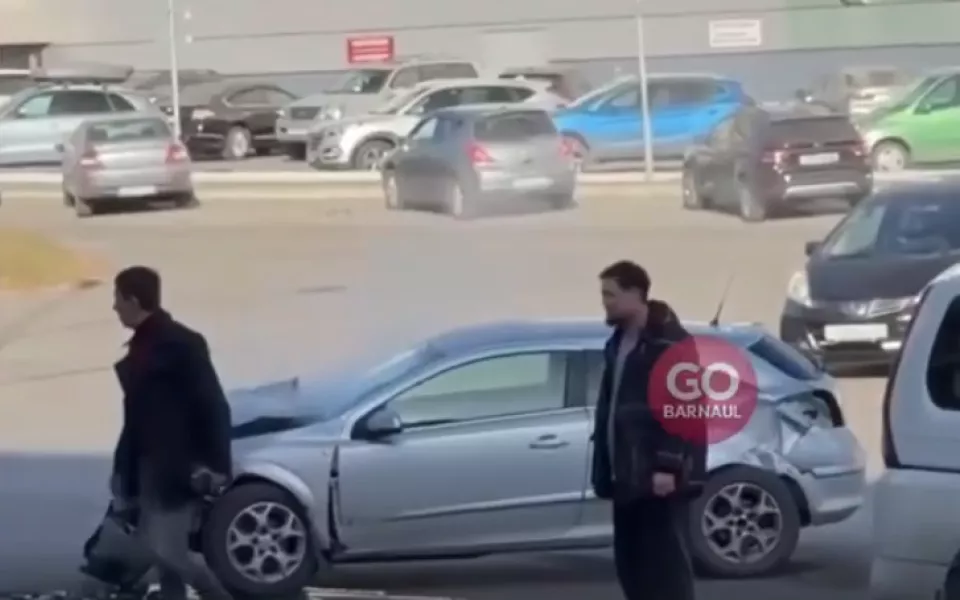 Массовое ДТП произошло на проспекте Ленина в Барнауле