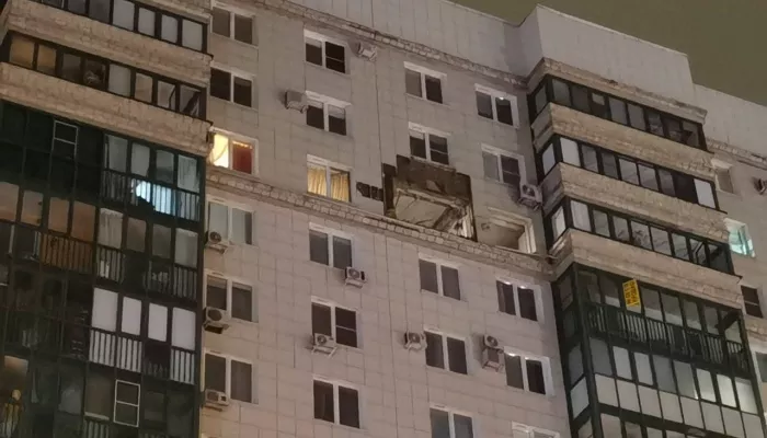 Пять пострадавших: взрыв в Красногорске произошел после удара дрона. Фото последствий