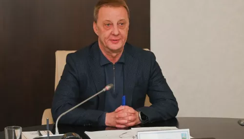 Глава Барнаула Вячеслав Франк поздравил горожан с Днем народного единства