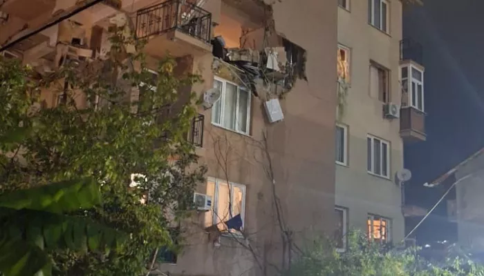 При взрыве газа в жилом доме в Сочи погиб человек и трое пострадали При взрыве газа в жилом доме в Сочи погиб человек и трое пострадали