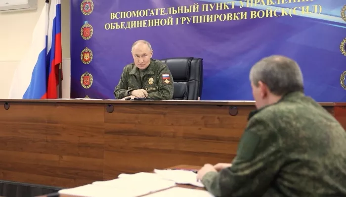 Окружение ВСУ и Буревестник: Путин провел совещание с руководством войск в зоне СВО Окружение ВСУ и Буревестник: Путин провел совещание с руководством войск в зоне СВО