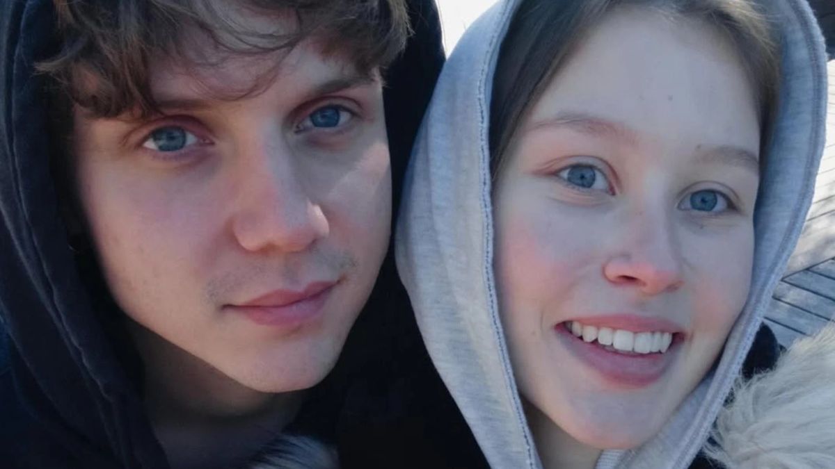 16-летняя Анна Пересильд рассказала об отношениях с Ваней Дмитриенко Анна Пересильд и Ваня Дмитриенко