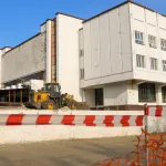 Последние ноты Оперы: в центре Барнаула разбирают легенду клубной жизни. Фото