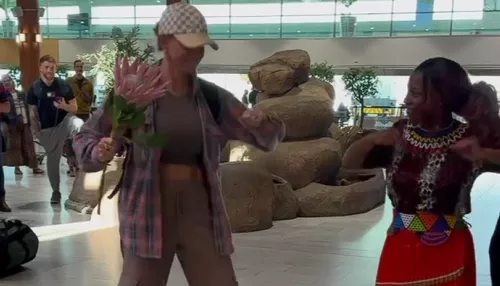 Полина Диброва отправилась с детьми в Африку и показала кадры с отдыха