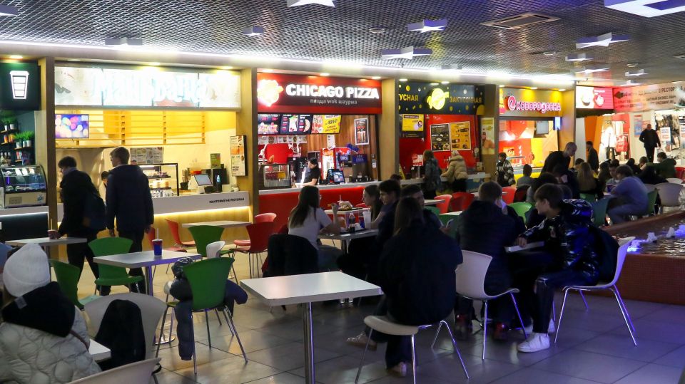 Торговый центр "Европа". Фудкорт Торговый центр "Европа". Фудкорт