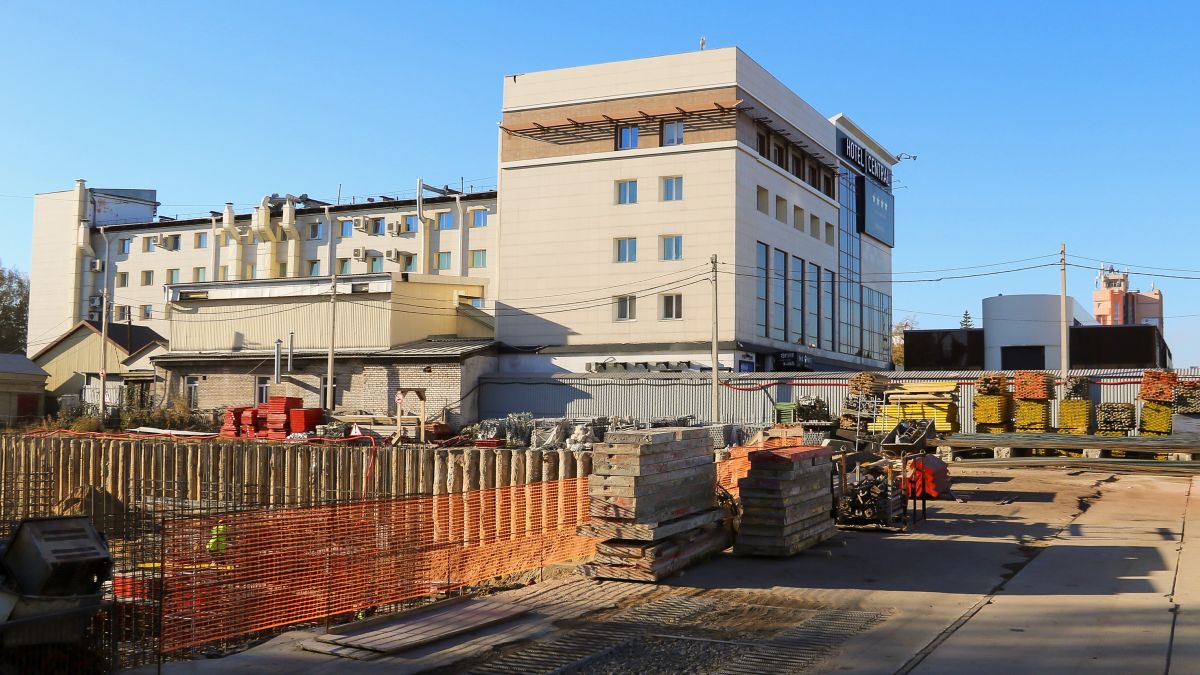 Строительная площадка ЦУМа. Октябрь 2025 года