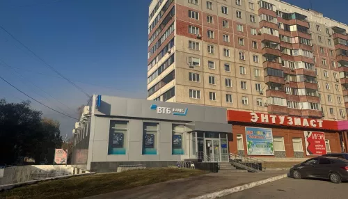 Обновленный офис ВТБ открылся в Барнауле после реконструкции