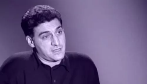 Симоньян показала кадры с Тиграном Кеосаяном, который читает стихи Маяковского. Видео