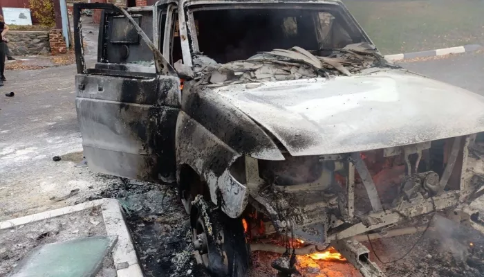 Глава района в Белгородской области выпрыгнула из машины при атаке беспилотника Глава района в Белгородской области выпрыгнула из машины при атаке беспилотника