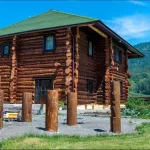 Уютную усадьбу с русской печью и гостевым домом продают за 36 млн в Горном Алтае