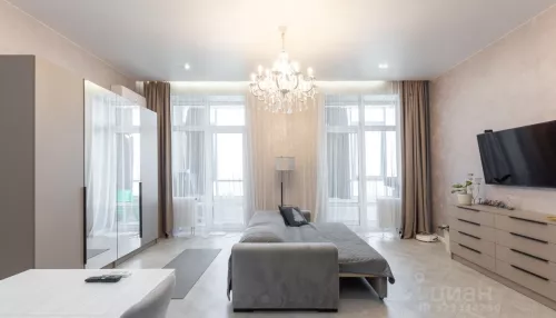 Двушку в благородной палитре и с дизайнерским светом продают за 18 млн в Барнауле