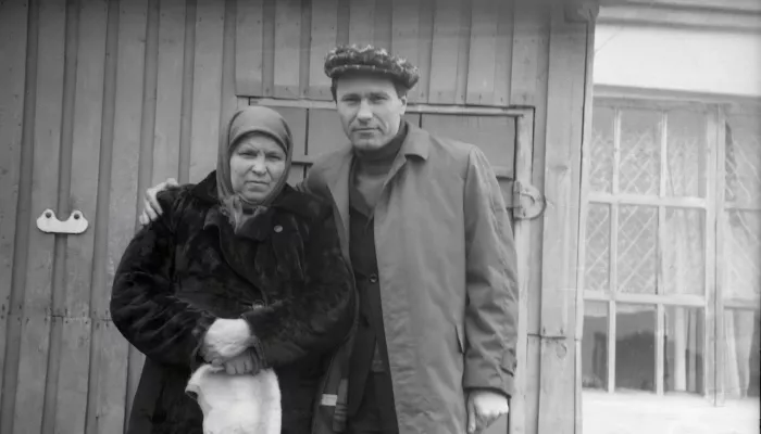 Памятник матери Василия Шукшина поставят в Сростках к 100-летию режиссера Памятник матери Василия Шукшина поставят в Сростках к 100-летию режиссера