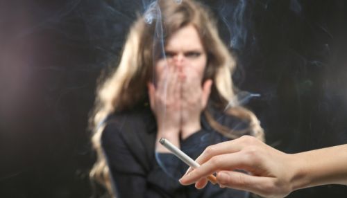 Стала известна еще одна опасность для пассивных курильщиков