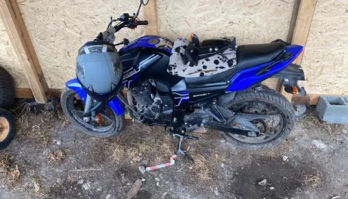 17-летний мотоциклист без прав и шлема попал в ДТП в Республике Алтай