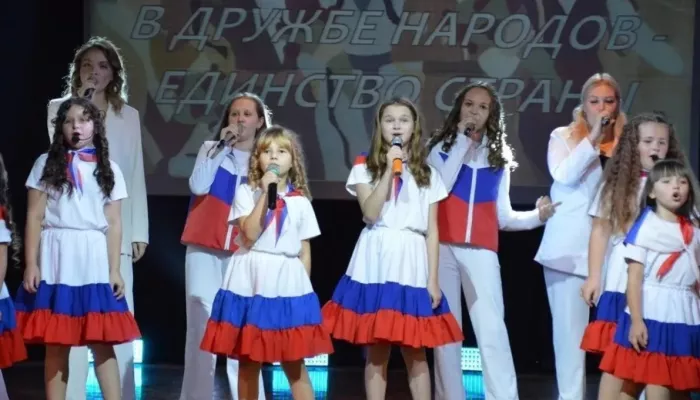 Игры, концерты, выставки: в Барнауле проходят мероприятия ко Дню народного единства Игры, концерты, выставки: в Барнауле проходят мероприятия ко Дню народного единства