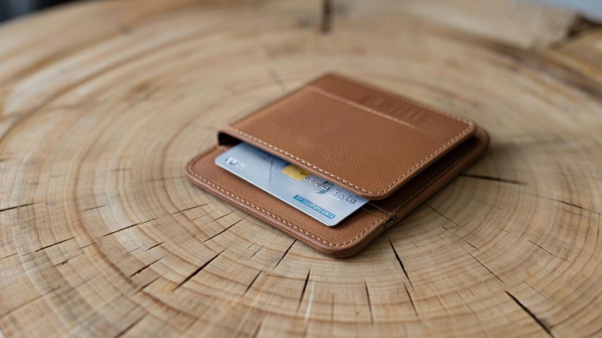 Банковская карта и кошелек